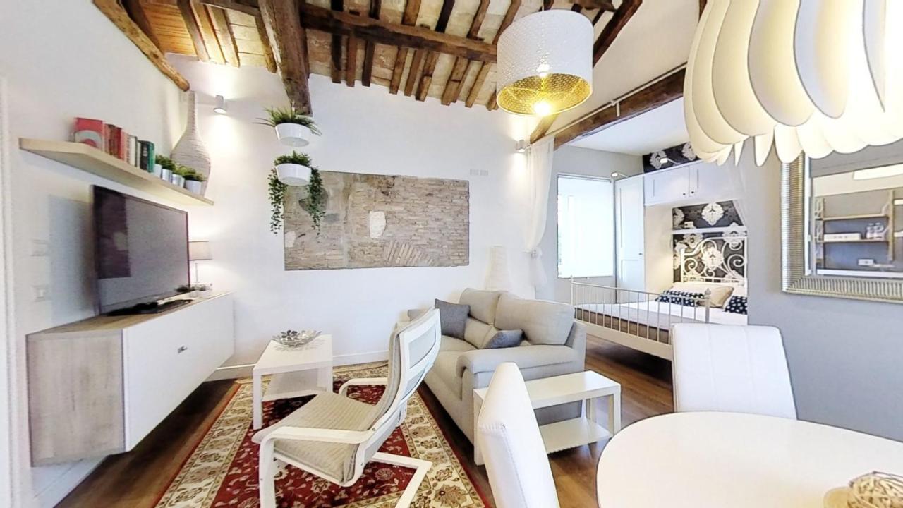 La Casa Nel Castello Villa Ostia Antica Bagian luar foto