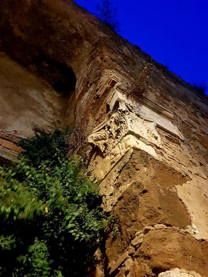 La Casa Nel Castello Villa Ostia Antica Bagian luar foto
