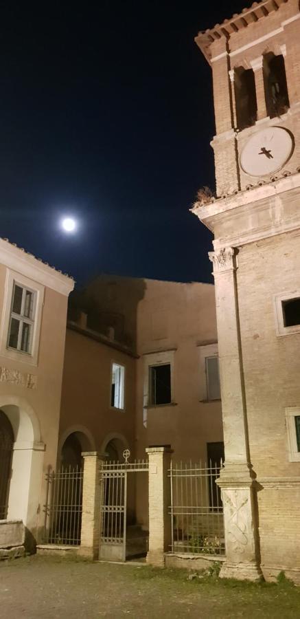 La Casa Nel Castello Villa Ostia Antica Bagian luar foto