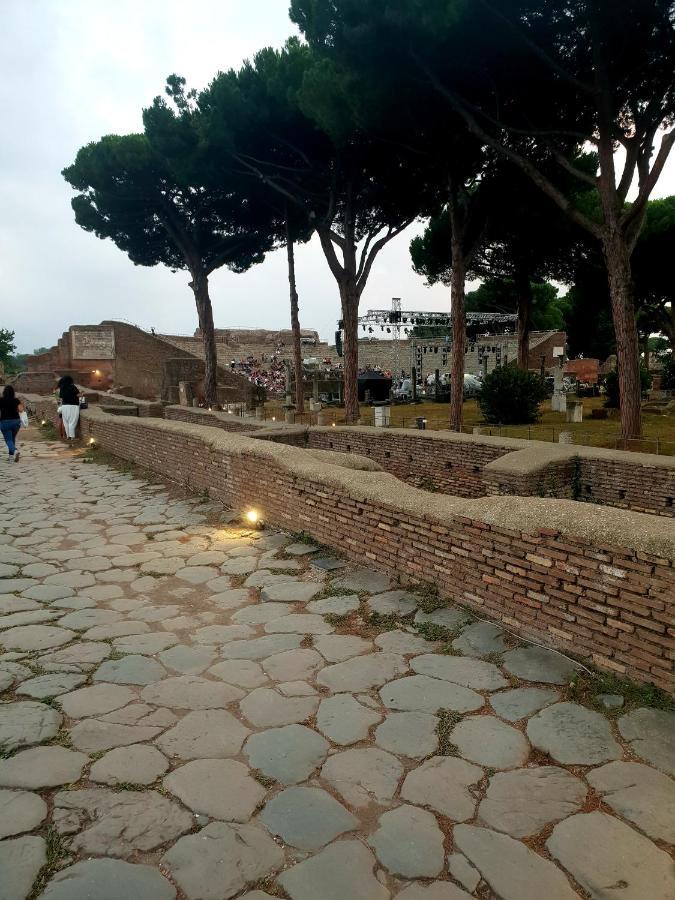 La Casa Nel Castello Villa Ostia Antica Bagian luar foto